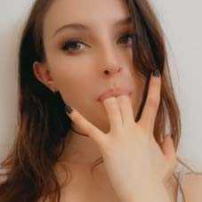 Dainty Wilder