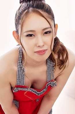 011123-001-CARIB Mone Nishitai is my wife Mone Nishitai
