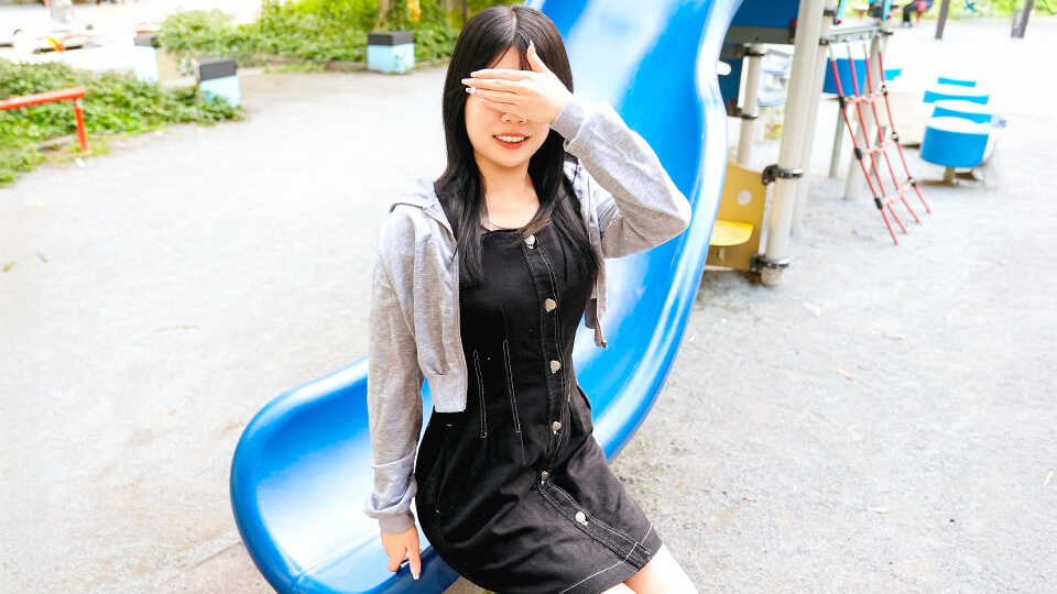 I tried making a flat-chested girl with inverted nipples do a cleanup blowjob after a creampie with a Pissuri Iruma Chi
