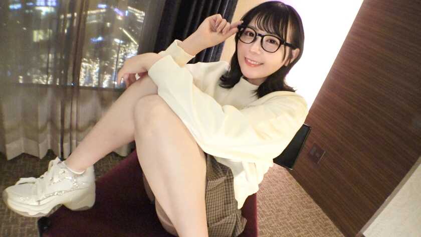 SIRO-5709 Just watching heals you! A gentle girl but a crazy woman who masturbates 5 times a week [Sana, 20 years old] Her awkward cowgirl position is actually great! Intense sex where her plump body clings and entangles! [First shoot] Applied for AV online → AV ex
