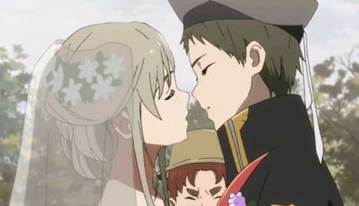 In a future where procreation is forbidden, men and women in love are forcibly separated and their memories erased! The tear-jerking love story animation between humans and monster girls, 'DARLING IN THE FRANXX/Kiss of the Wings' END