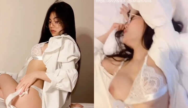 [Thailand]  Amam7078- My sis straddles her boyfriend's big cock