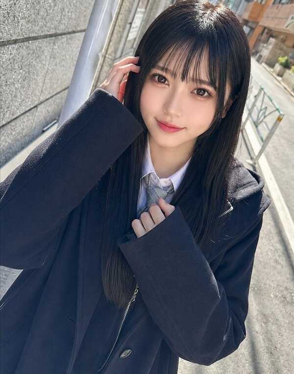 [FC2] Stunning New 18-Year-Old Idol Makes Her FC2 Debut Just One Week After Joining - Raw Unprotected Footage [FC2-PPV-4903171]