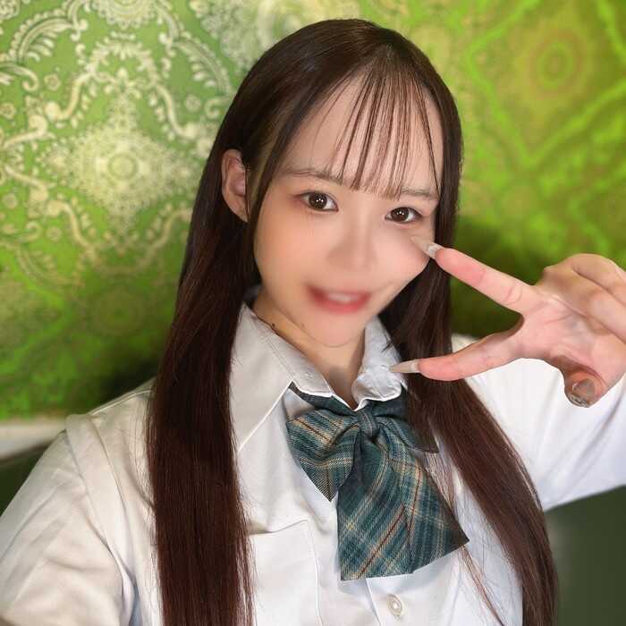 [FC2] Falling for a casual smile, the allure of long black hair. 18-year-old Hitomi with a perfect figure sheds tears from her first intense experience, captured on camera. part1 [FC2-PPV-4918326]