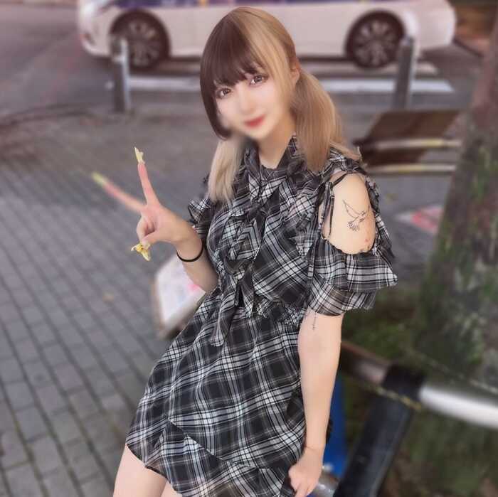 [FC2] Seducing a hairdresser who went viral on X and filming our encounter. Her doll-like features and captivating figure. Not satisfied without two rounds. [FC2-PPV-4956763]