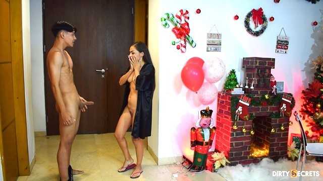 MADRASTRA FOLLA A SU HIJASTRO EN NAVIDAD.