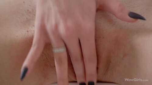 WowGirls Bonny S Stunning Brunette