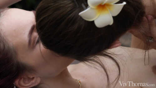 VivThomas Julia Morozzi And Sirena Milano Julias New Experience Episode 6