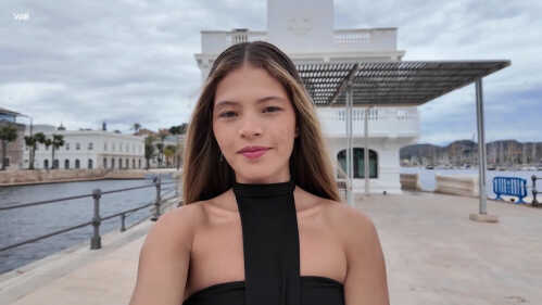 Watch4Beauty Irene Rouse Her Beautiful Legs Backstage